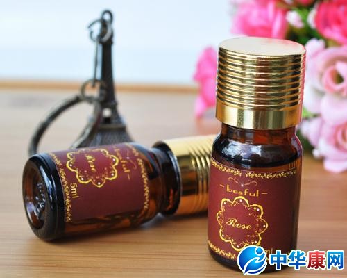 玫瑰精油怎么用_玫瑰精油的使用方法